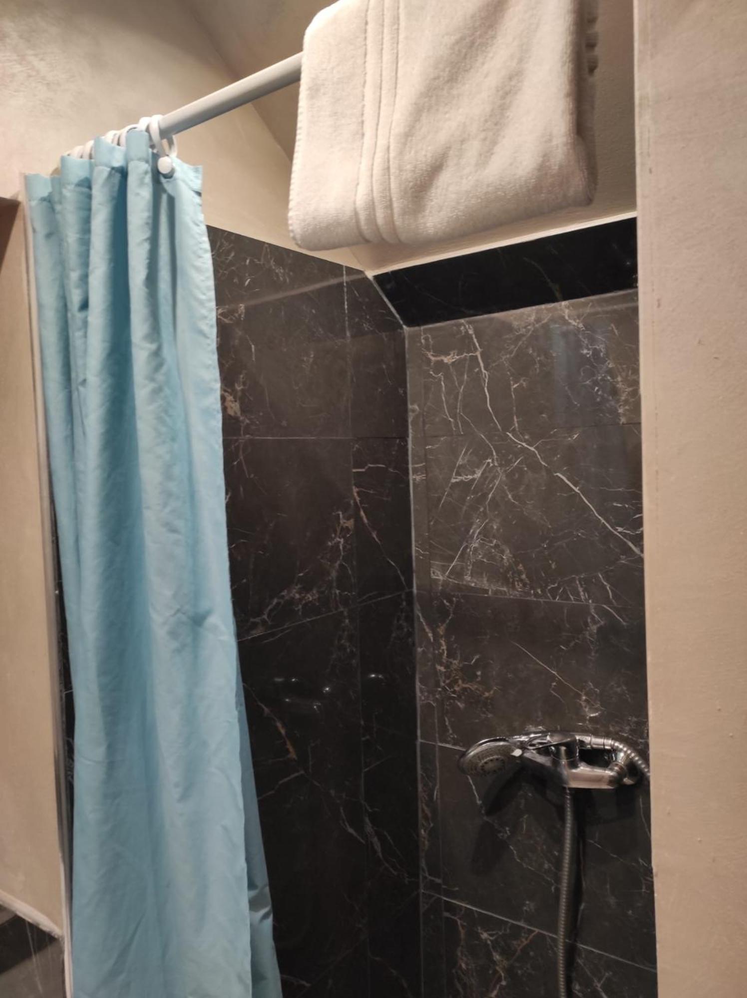 Hotel Clermont Montmartre Paris Luaran gambar